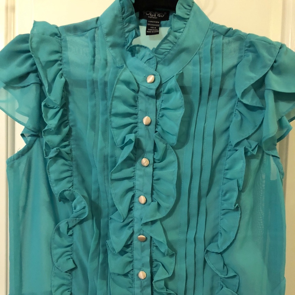 Cute Ruffles Top